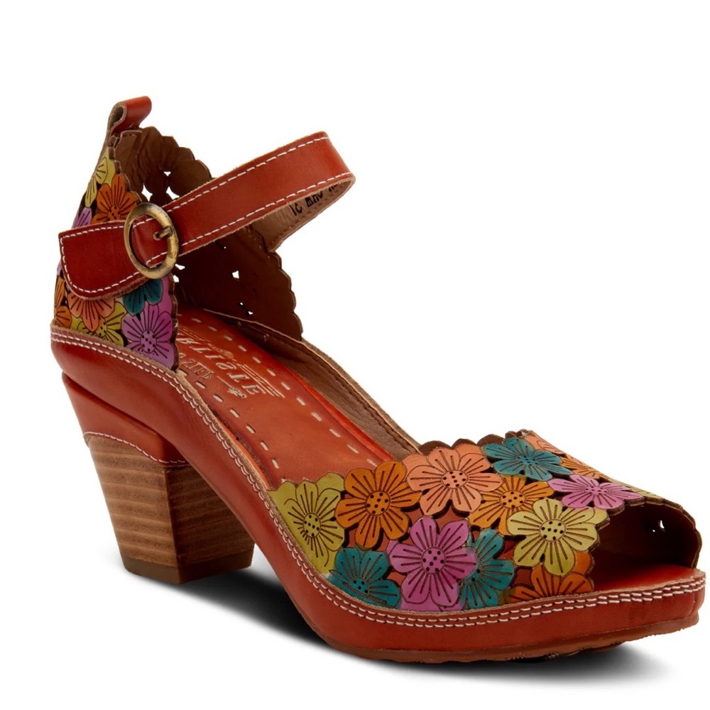 L'ARTISTE Avnia Ankle Strap Sandal Size 8.5